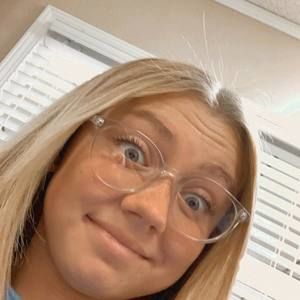 Meet your Posher, Addy